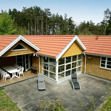 10 Person Holiday Home In Aakirkeby Vester Somarken Exterior photo